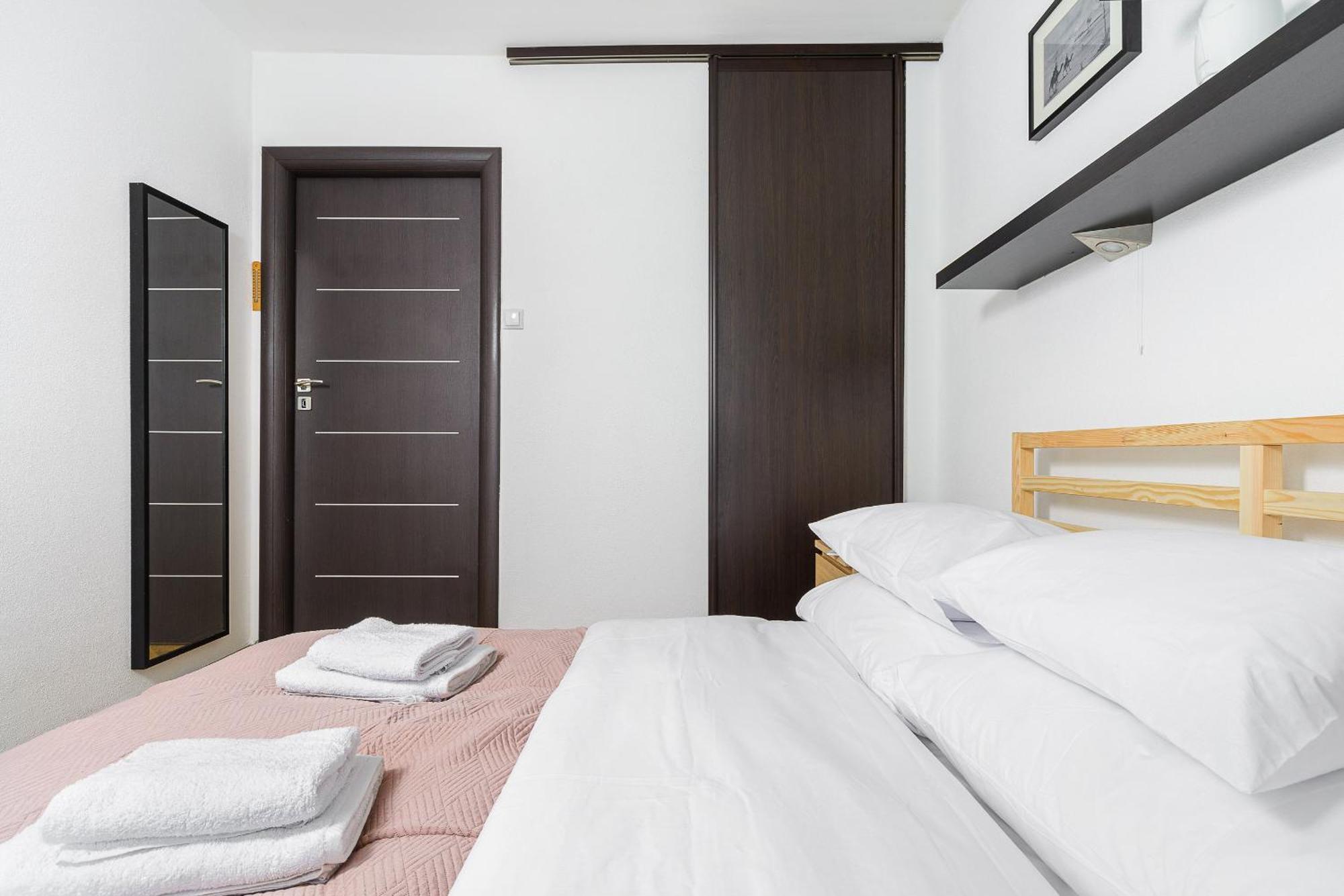 Apartament Leszczynska Varşovia Exterior foto