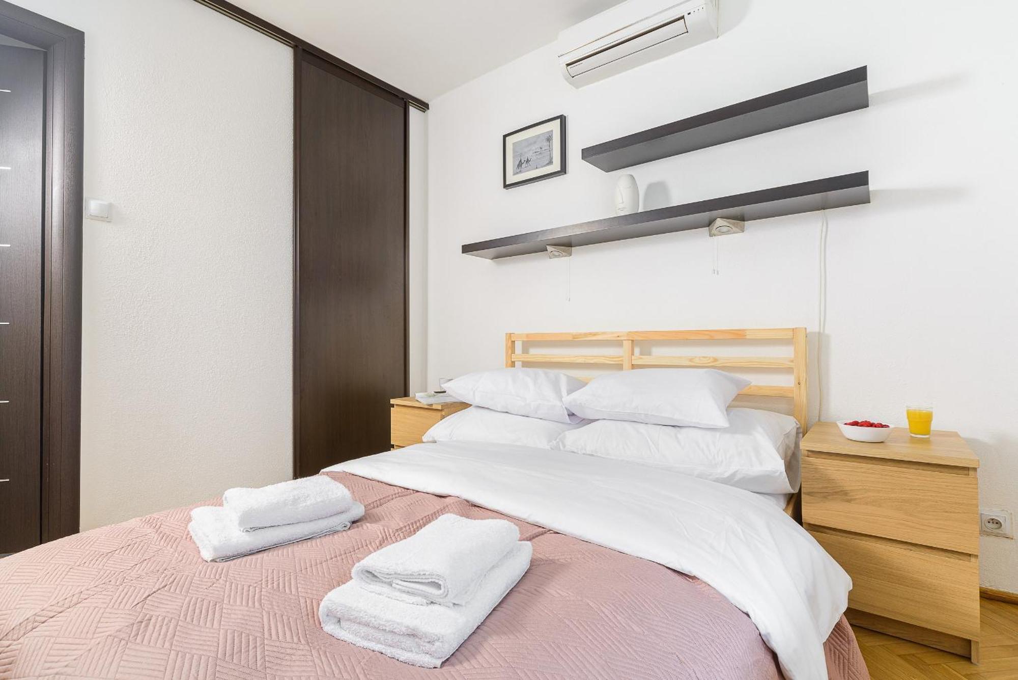 Apartament Leszczynska Varşovia Exterior foto